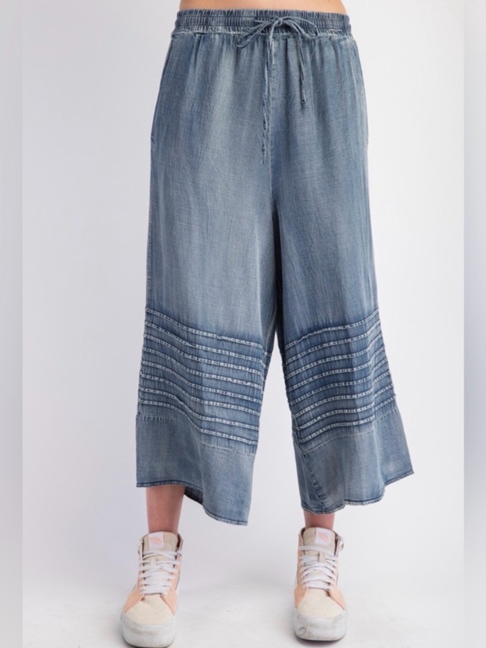 Easel Plus Size Wide Leg Cropped Denim Pants - Light Blue (Mineral Wash)